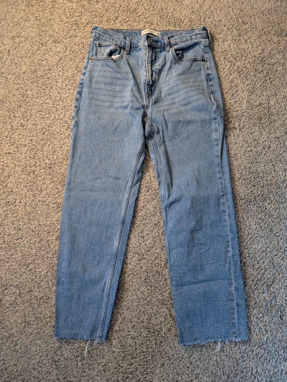 Abercrombie Ultra High Rise Ankle Straight Jean